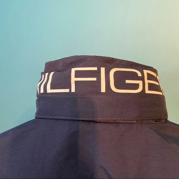Tommy Hilfiger  men’s hooded navy blue‎ windbreaker jacket in size small - Picture 7 of 13